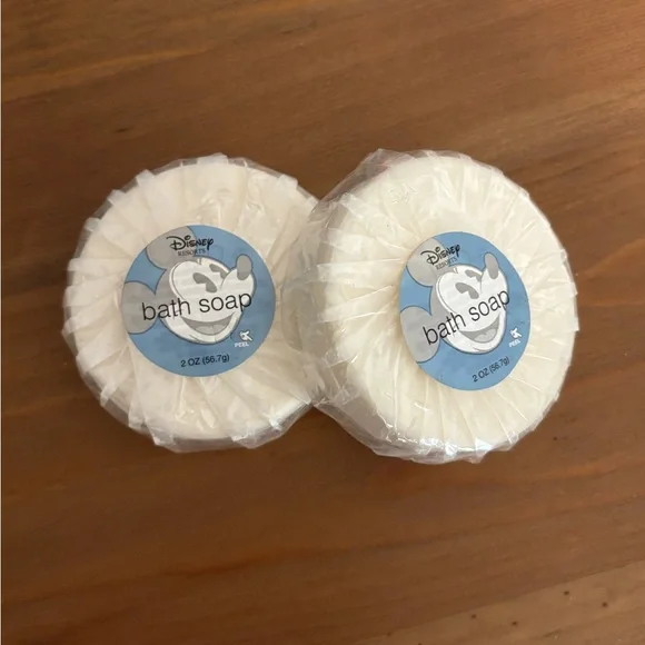 Disney Resorts Bath And Body Bundle - Picture 6 of 6